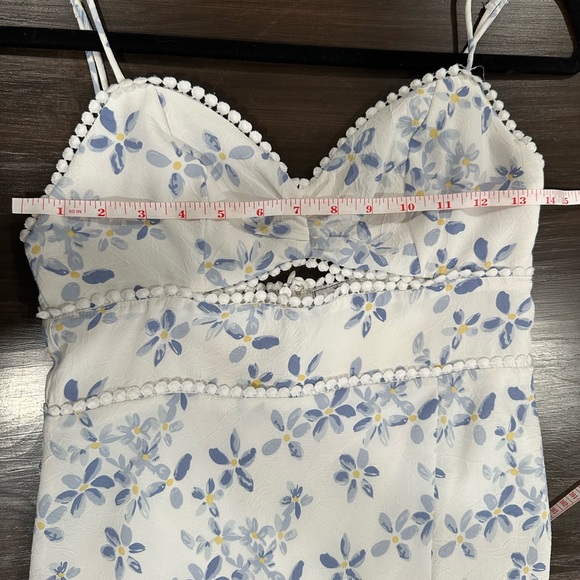 White Floral Midi Dress Size Small Side Slit Cottagecore Garden Girl Fairy - Picture 5 of 11